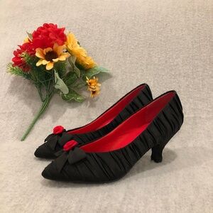 NWT - Black & Red Satin Pumps with Ribbon Bows & Roses